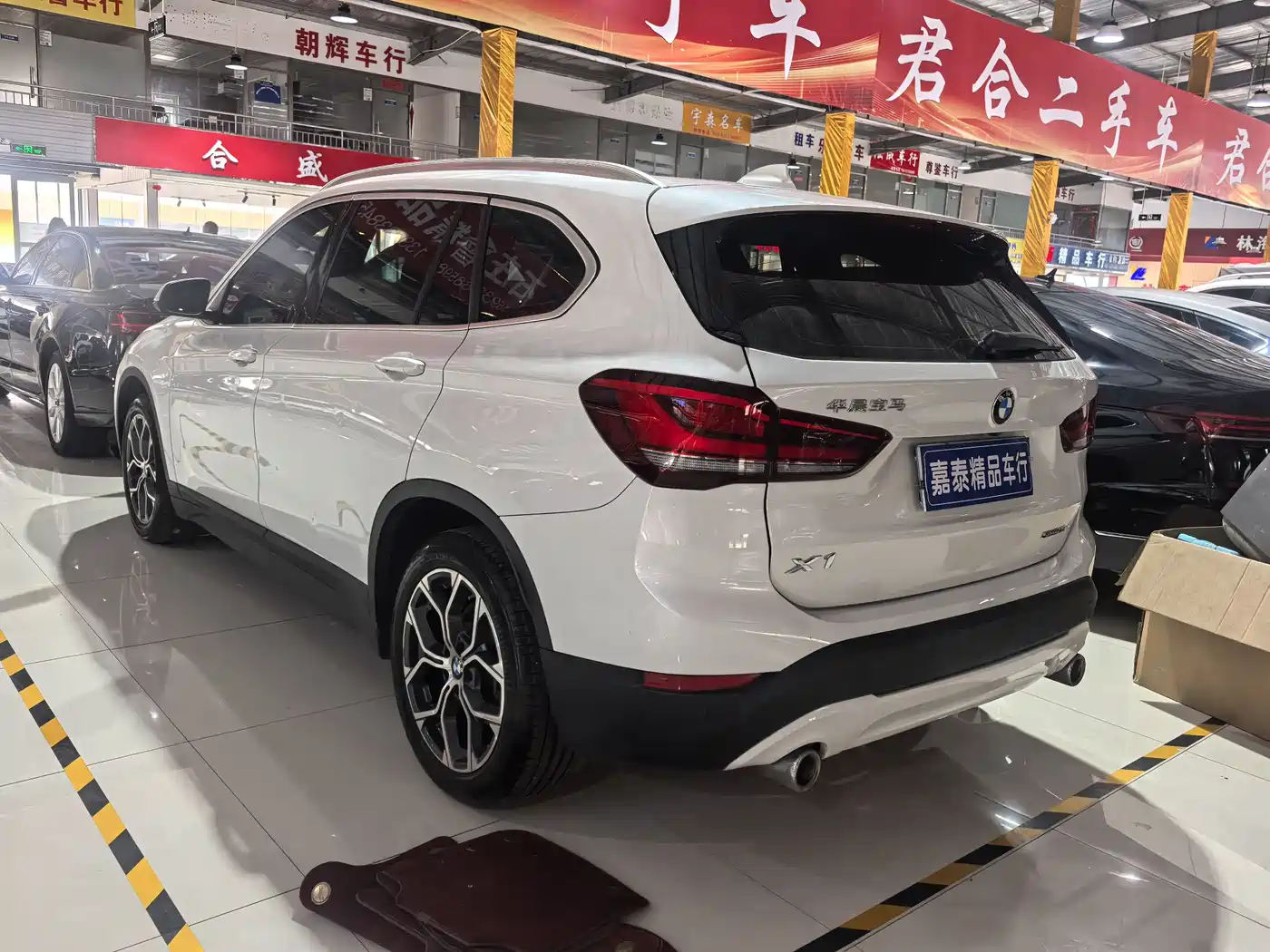 BMW X1 2022 sDrive25Li Leading фото 6