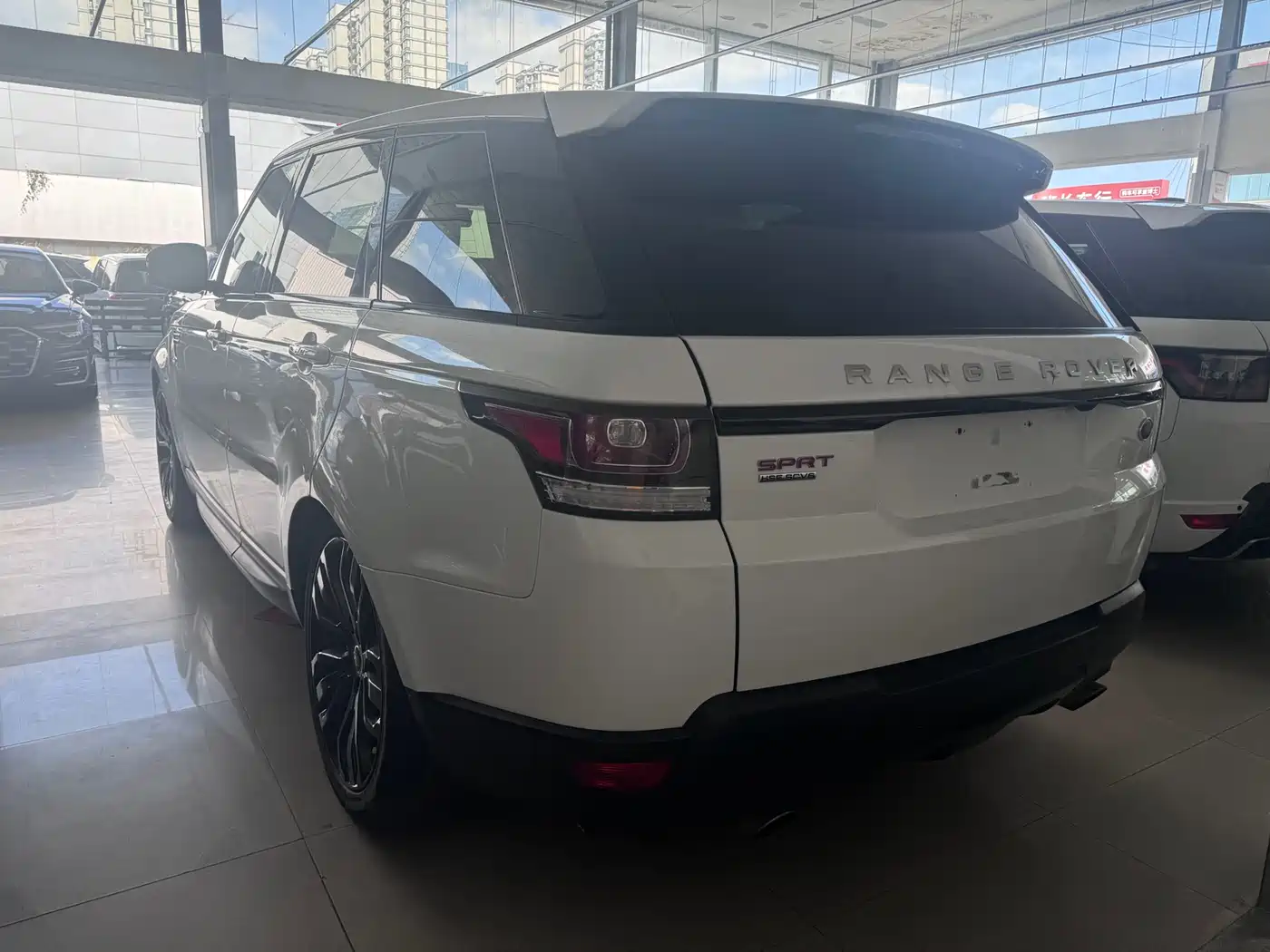 Land Rover Range Rover Sport 2014 3.0 SC V6 HSE DYNAMIC фото 6