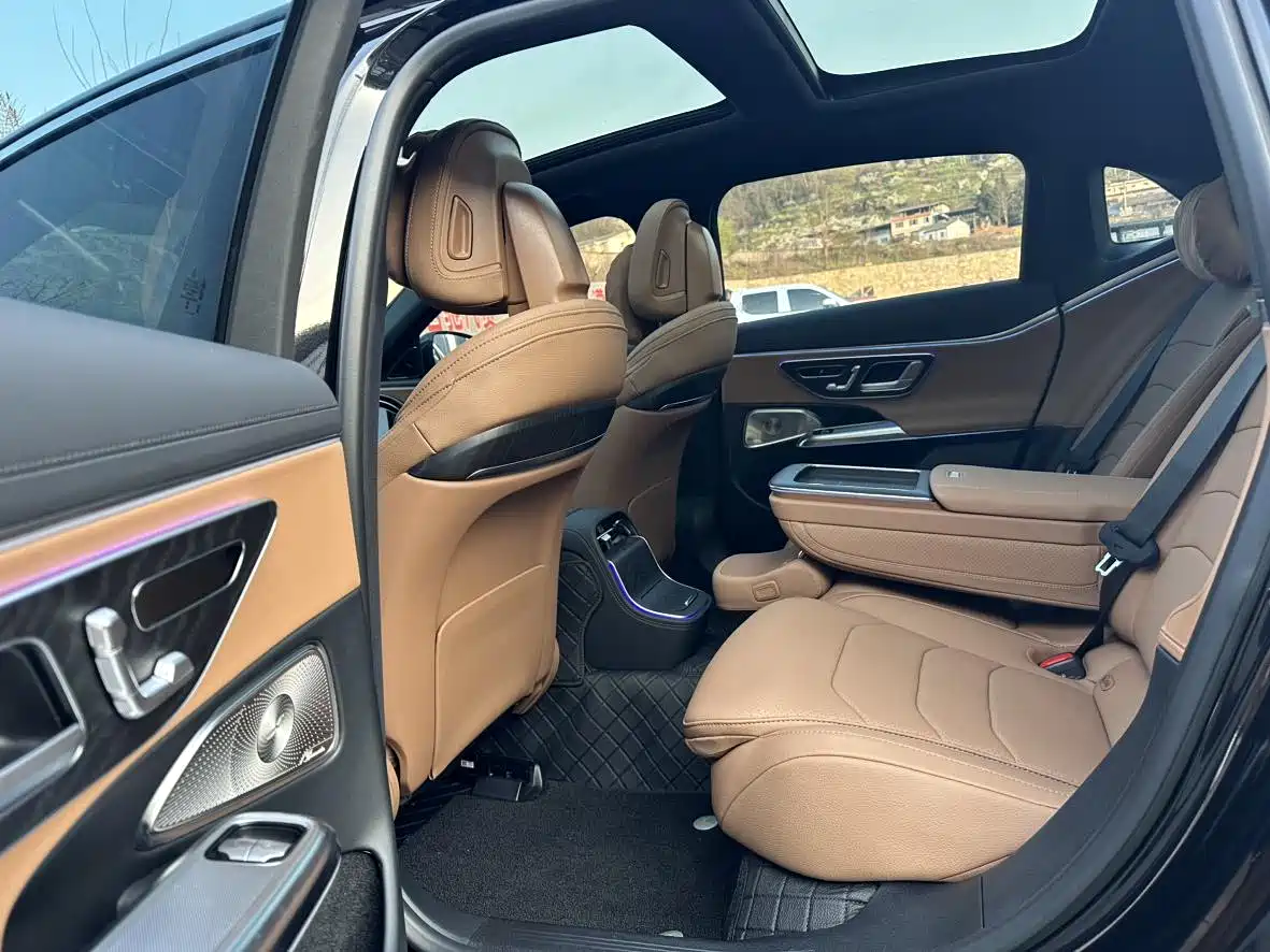 Mercedes-Benz E-Class 2025 E 300 L Luxury фото 13