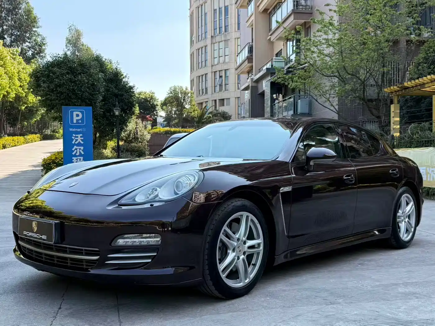Porsche Panamera 2013 Panamera 4 Platinum Edition 3.6L