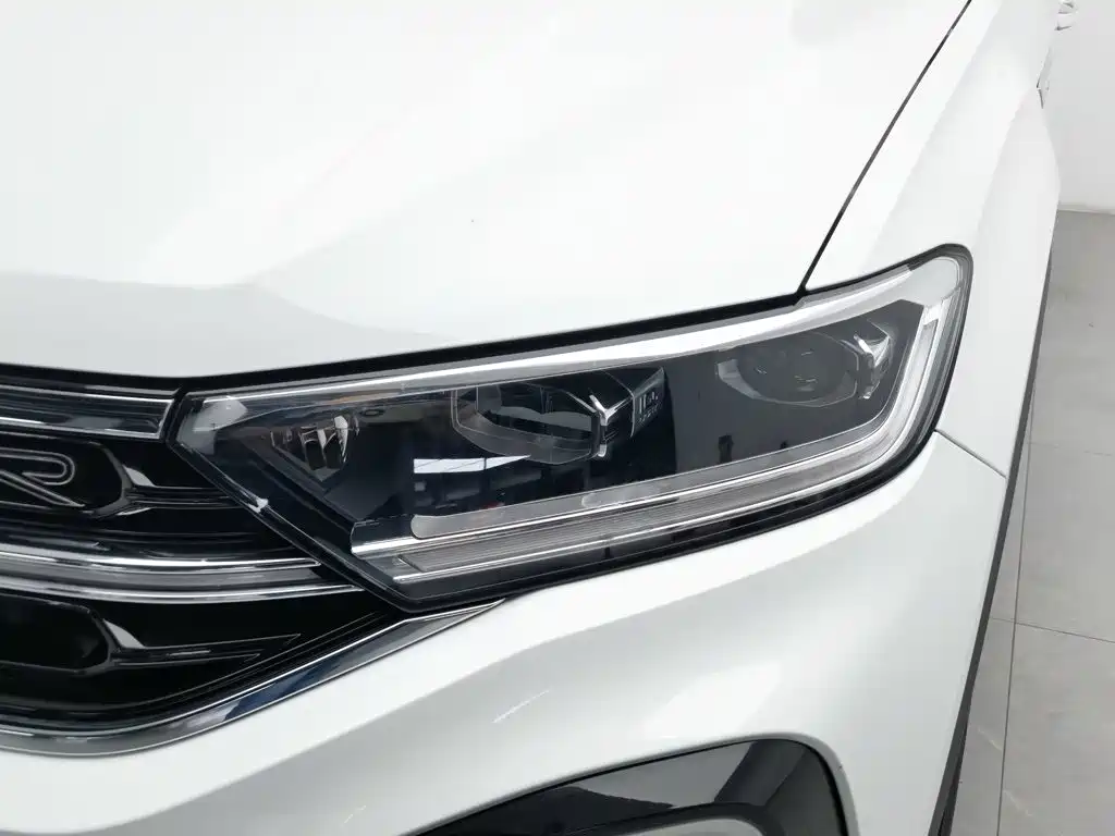Volkswagen T-ROC 2023 2023 300TSI DSG 2WD Dawn Edition
