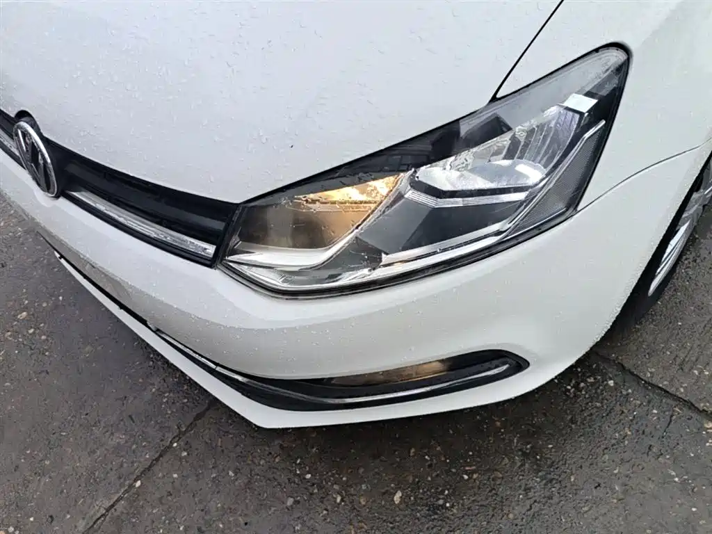 Volkswagen Polo 2016 1.6L Automatic Comfort фото 24