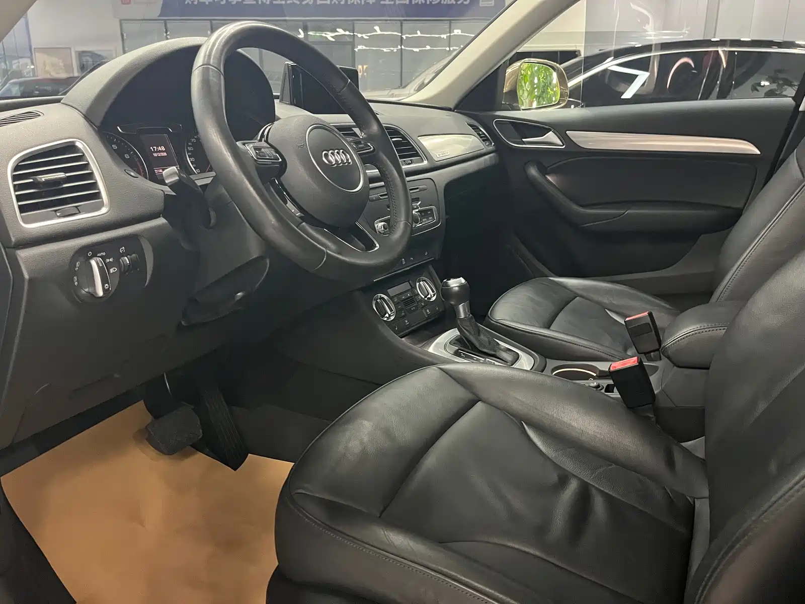 Фото 6 - Audi Q3