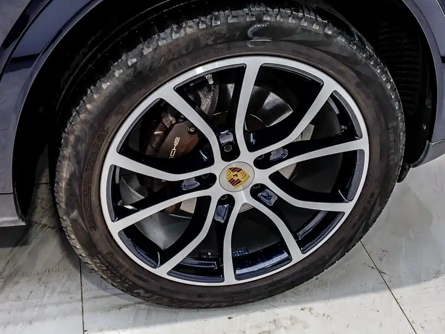Porsche Cayenne New Energy 2023 2023 Cayenne E-Hybrid 2.0T Platinum Edition
