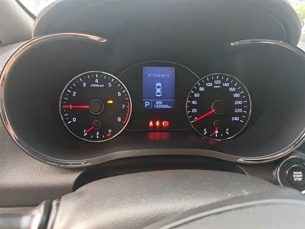 Kia K3 2015 1.6L Automatic GLS фото 8