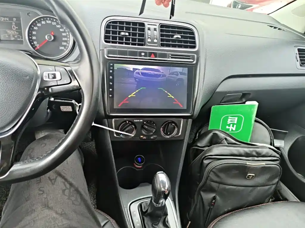 Volkswagen Polo 2016 1.6L Automatic Comfort фото 13