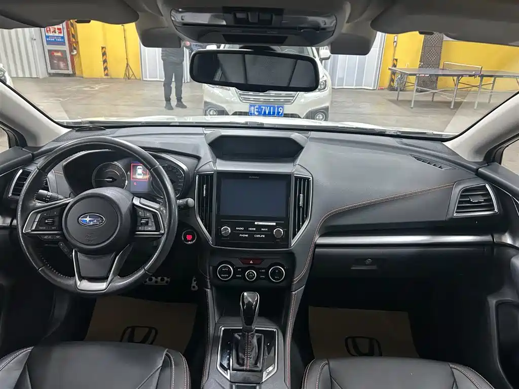 Subaru XV 2018 2.0i AWD Limited EyeSight фото 11