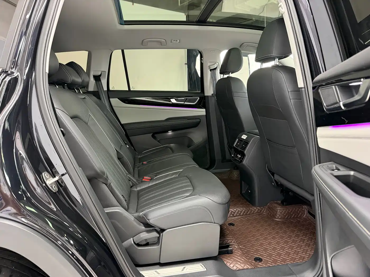 Volkswagen Teramont 2022 530 V6 4MOTION Premium Luxury фото 5