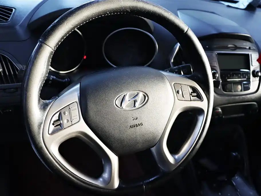 Hyundai Beijing Hyundai ix35 2013 2.0L Automatic 2WD Smart GLS China V фото 13