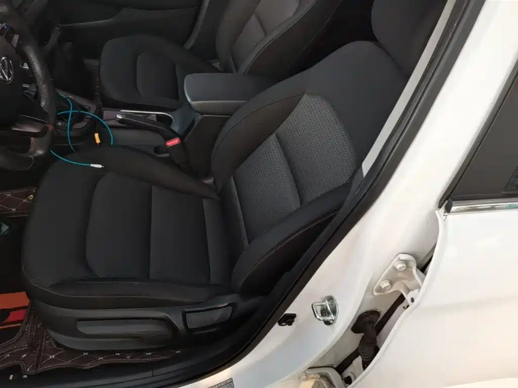 Hyundai Elantra 2018 1.4T DCT Dynamic·Vitality Model фото 15