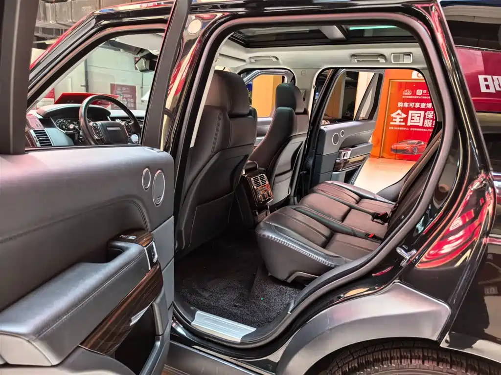 Land Rover Range Rover 2017 3.0 SC V6 Golden Age Edition фото 7