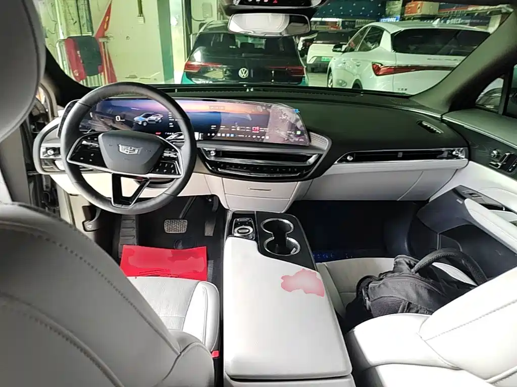 Cadillac IQ Rui Ge 2026 2024 RWD Standard Range Luxury SUPER CRUISE