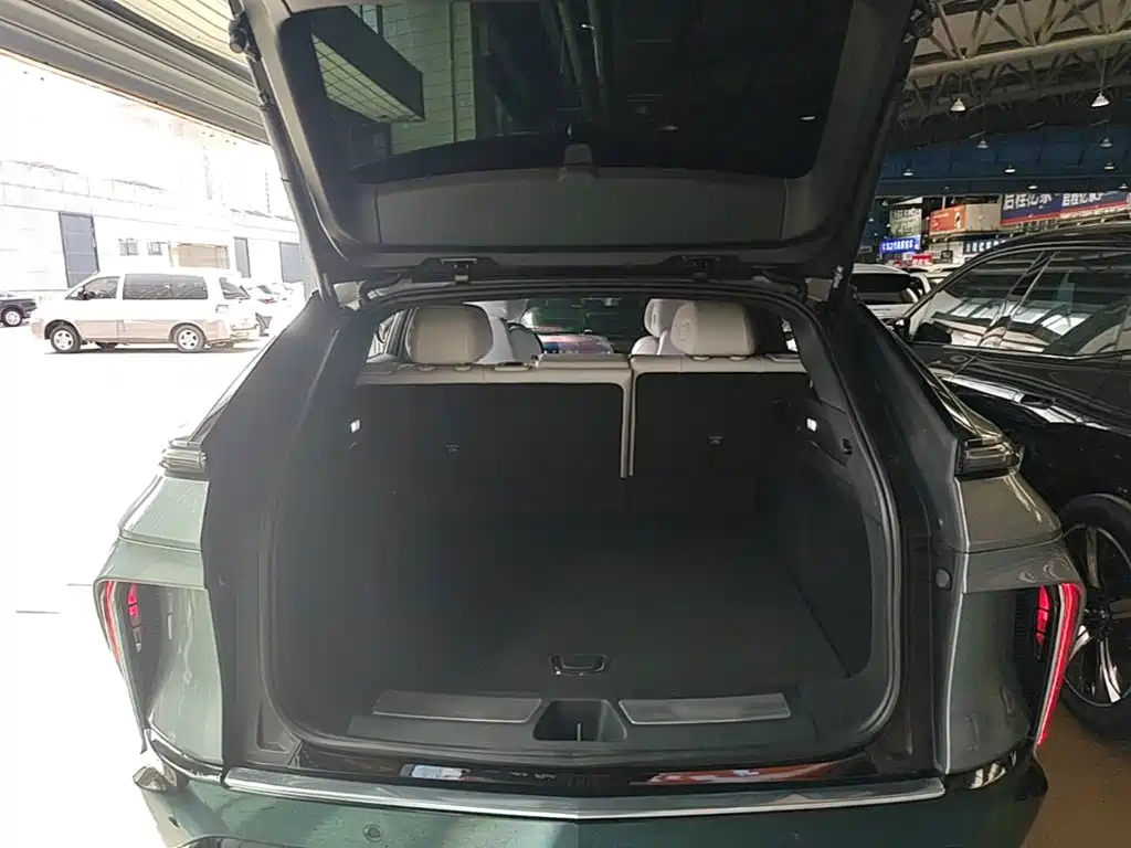 Cadillac IQ Rui Ge 2026 2024 RWD Standard Range Luxury SUPER CRUISE