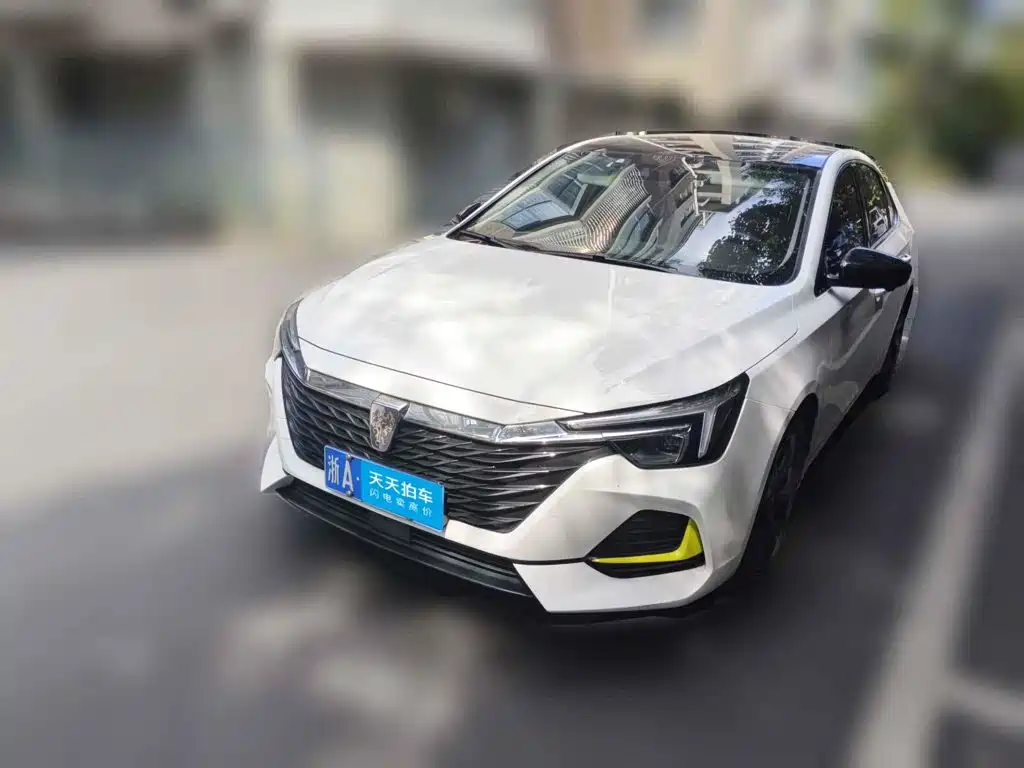 Roewe i6 MAX 2020 2020 300TGI Automatic Cool Sky Intelligent Drive Supreme Edition