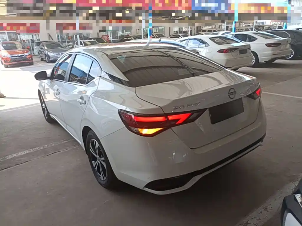 Nissan SYLPHY, миниатюра 5