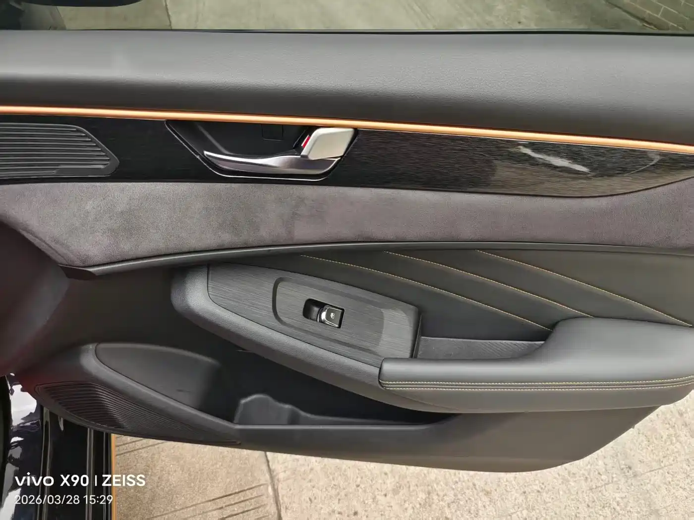 Dongfeng Aeolus Yixuan MAX 2022 2021 1.5T Dark Night Holy Light Edition (Hybrid)