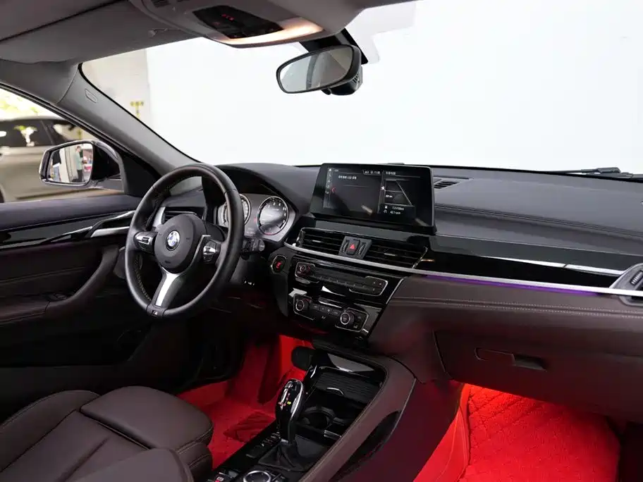 BMW X2 2023 sDrive25i M Sport Shadow Edition фото 17