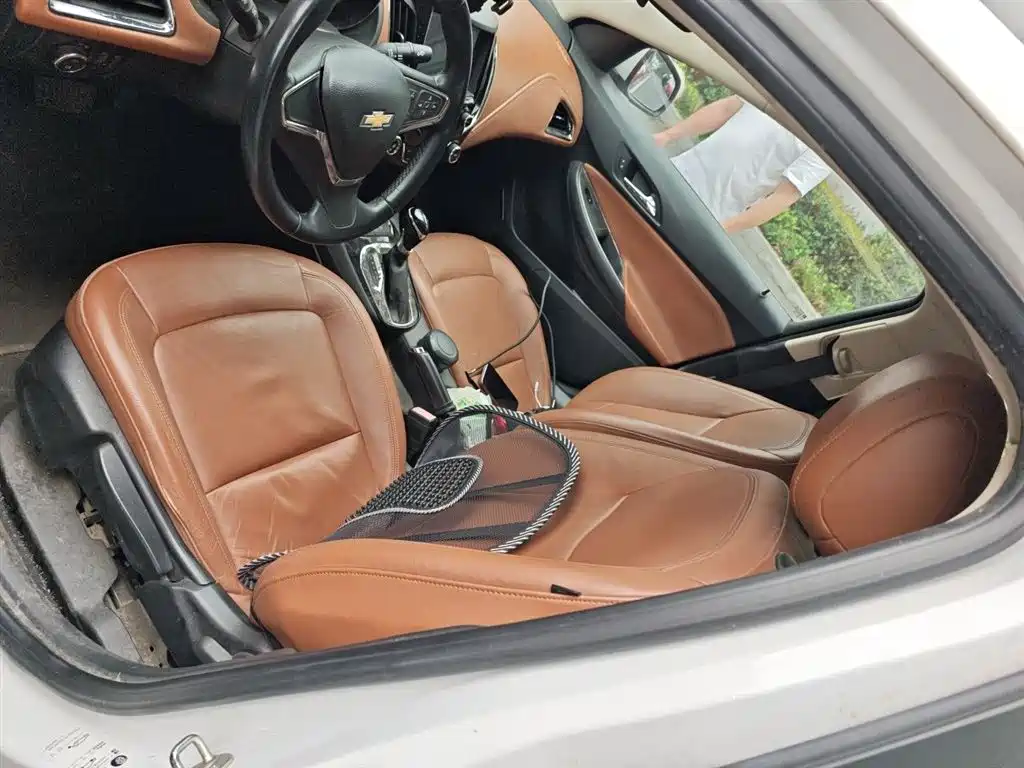 Chevrolet Cruze 2016 1.4T DCG Luxury Edition фото 8