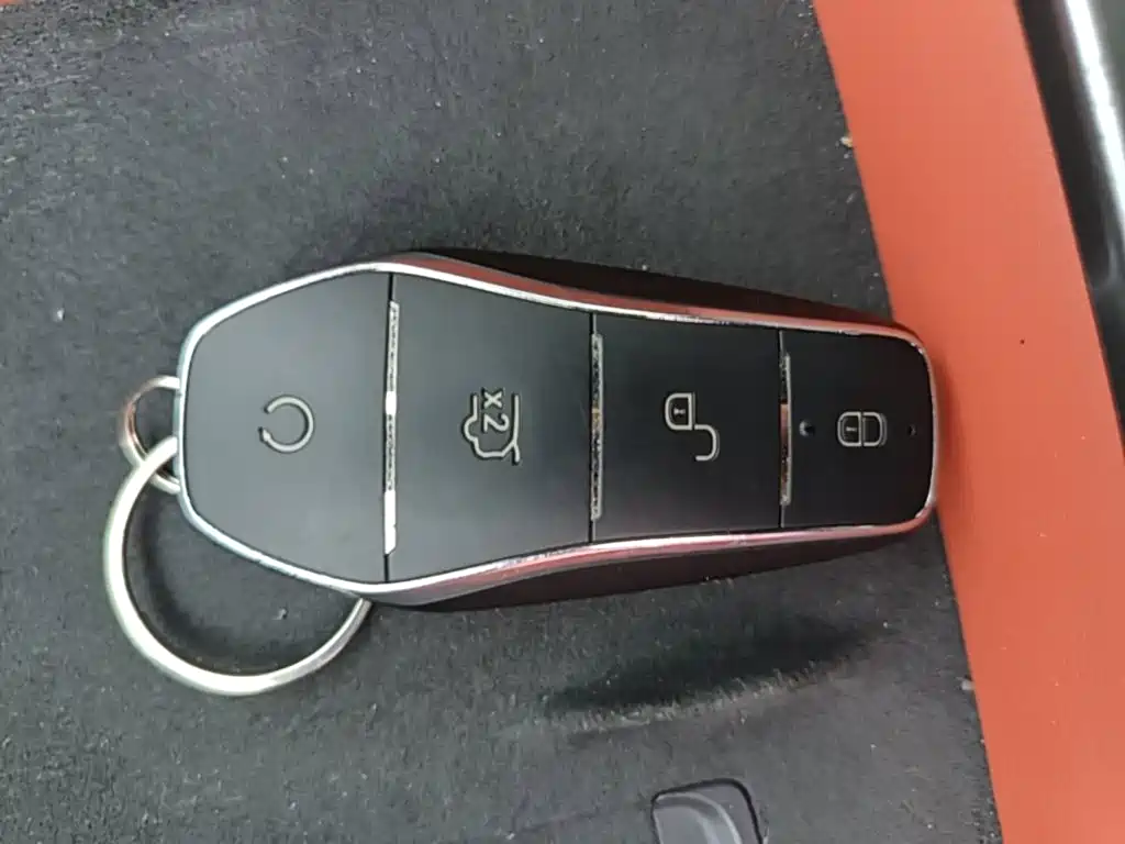 Фото 9 - BYD Tang L
