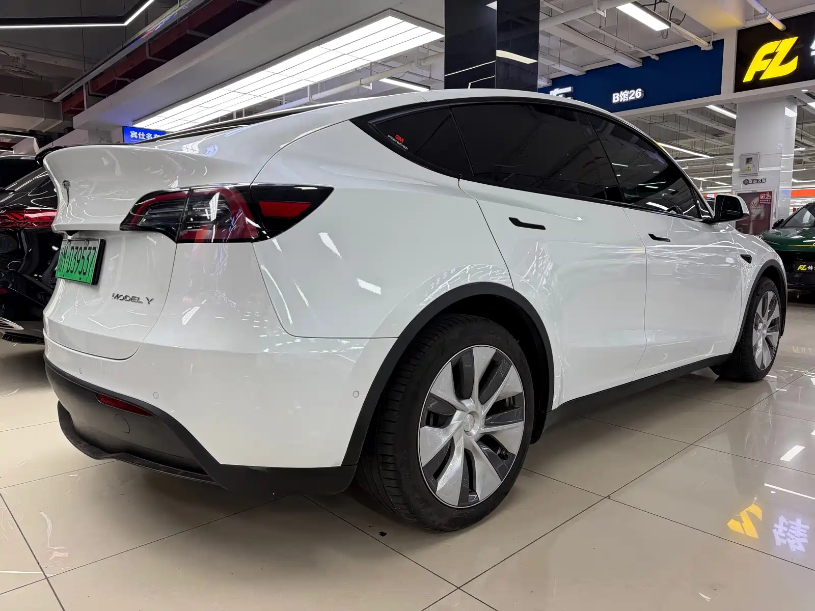 Фото 6 - Tesla Model Y