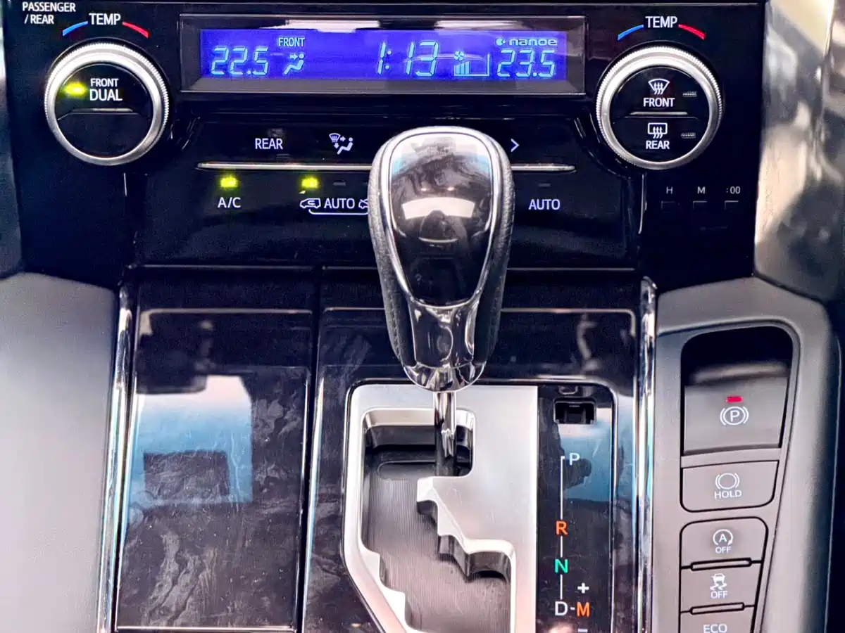 Toyota Vellfire 2019 2019 Hybrid 2.5L HV Luxury Edition
