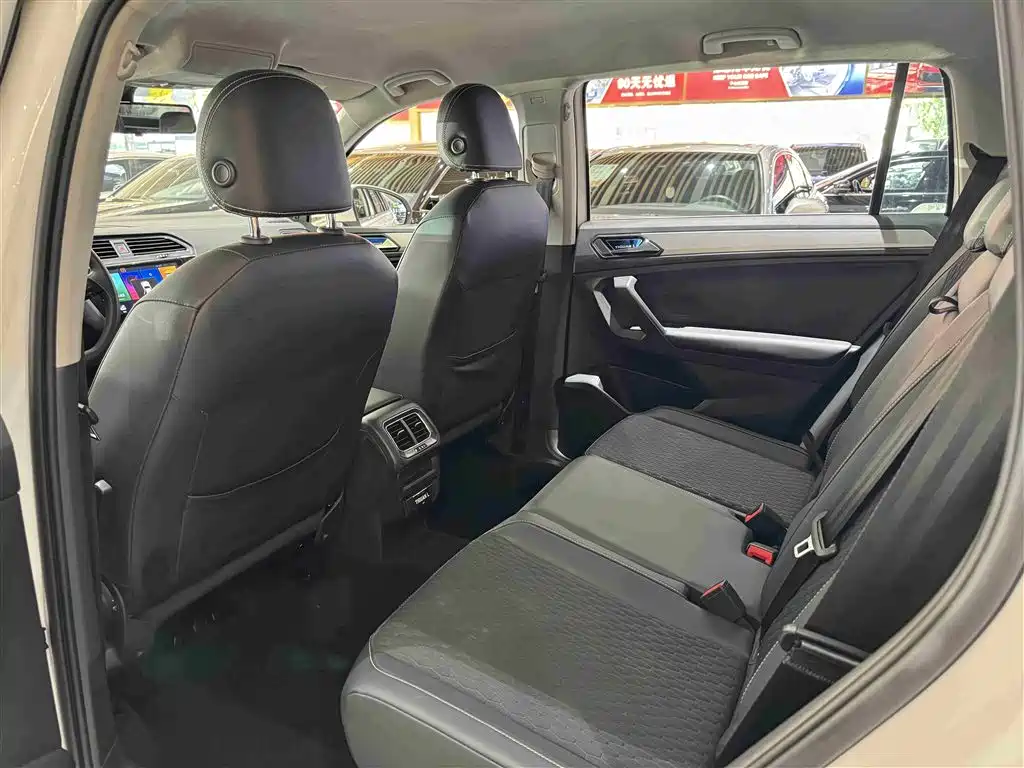 Volkswagen Tiguan L 2020 330TSI Auto 2WD Trend China VI фото 7