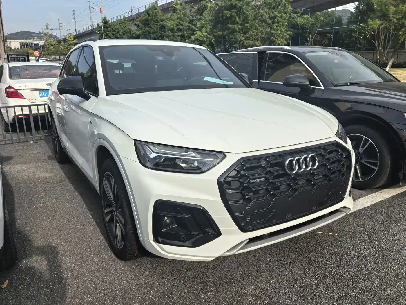 Фото 3 - Audi Q5L
