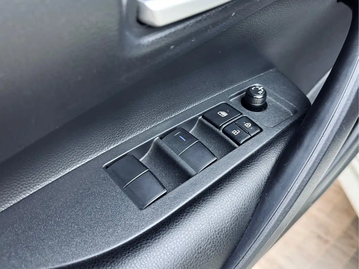 Toyota Levin 2019 185T CVT Progressive Edition China V фото 11