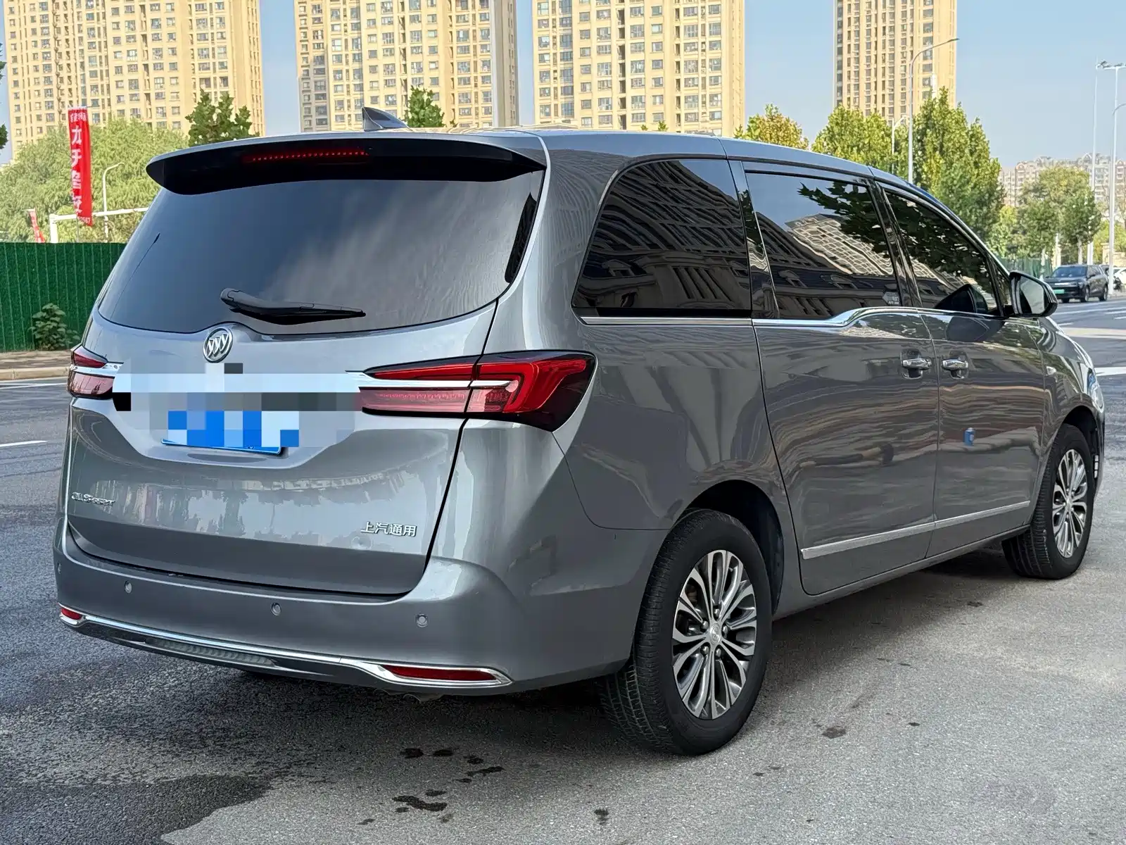 Фото 4 - Buick GL8