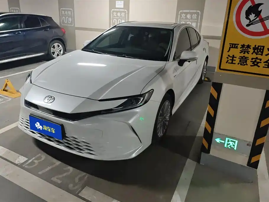Toyota Camry 2024 Hybrid 2.0HGVP Luxury Edition