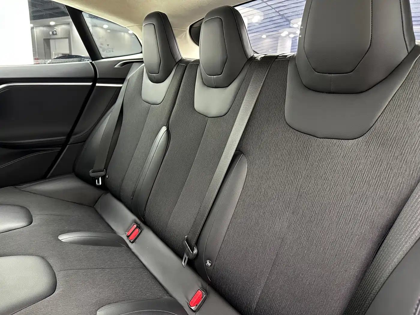 Tesla Model S 2017 2017 Model S 75D Standard Range