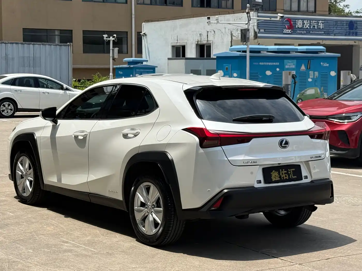 Lexus UX 2020 260h Explore Cool Edition China V фото 8