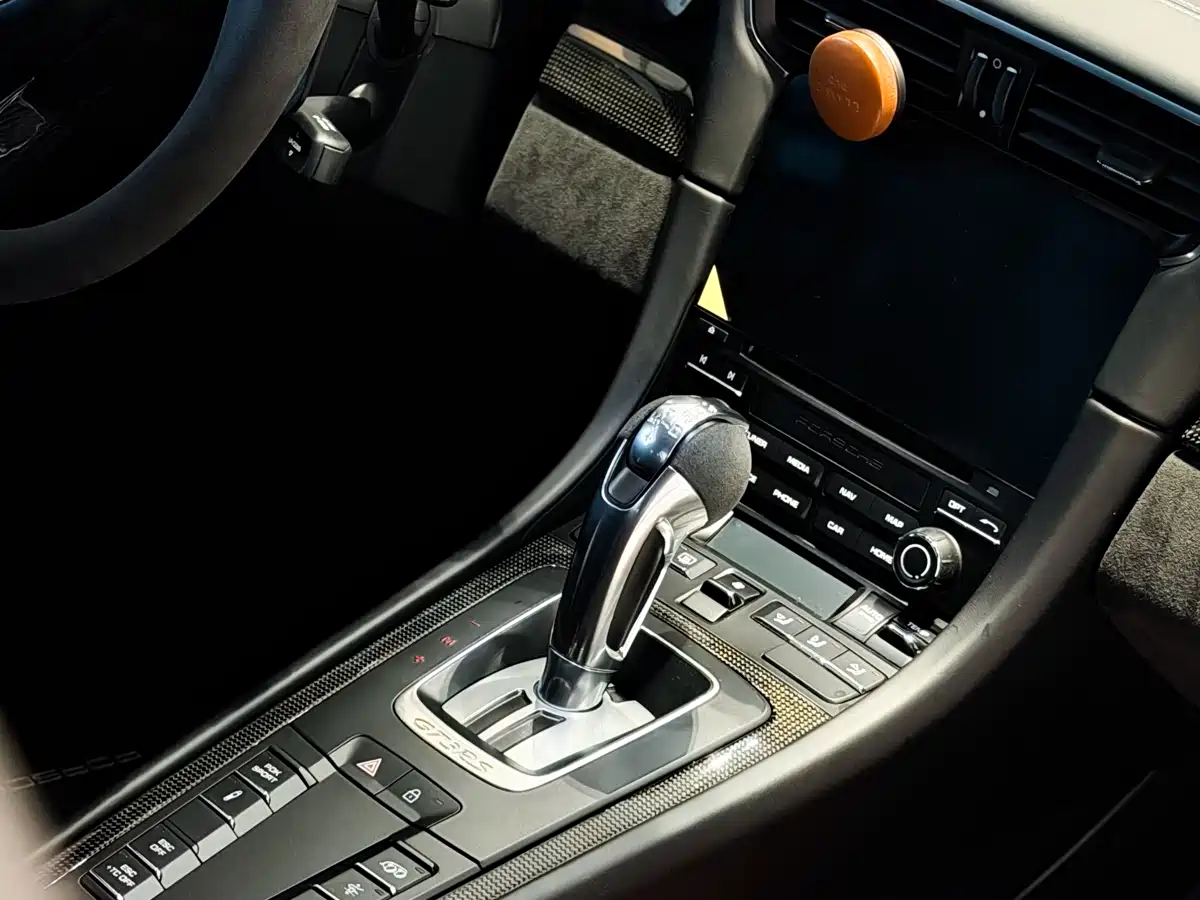 Porsche 911 2018 GT3 RS 4.0L фото 17