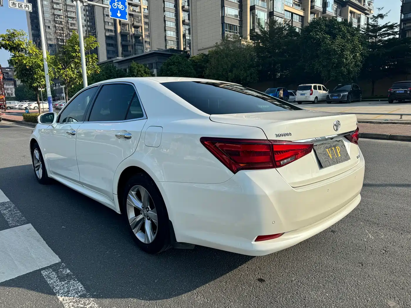Toyota Crown 2015 2.0T Fashion фото 7