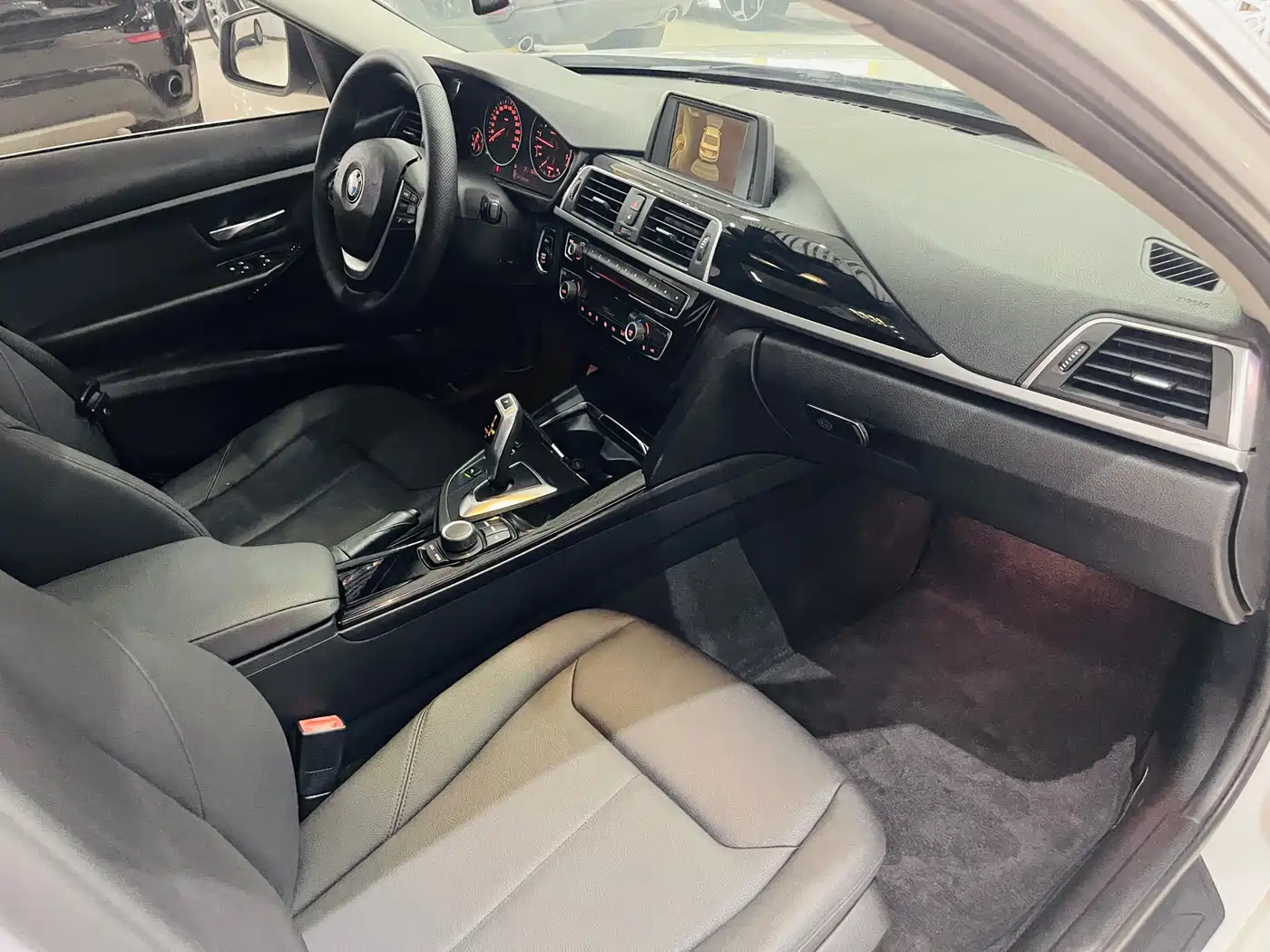 BMW 3 Series 2016 320Li Progressive фото 8