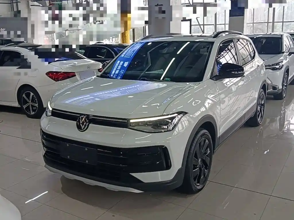 صورة 1 - Volkswagen Tharu