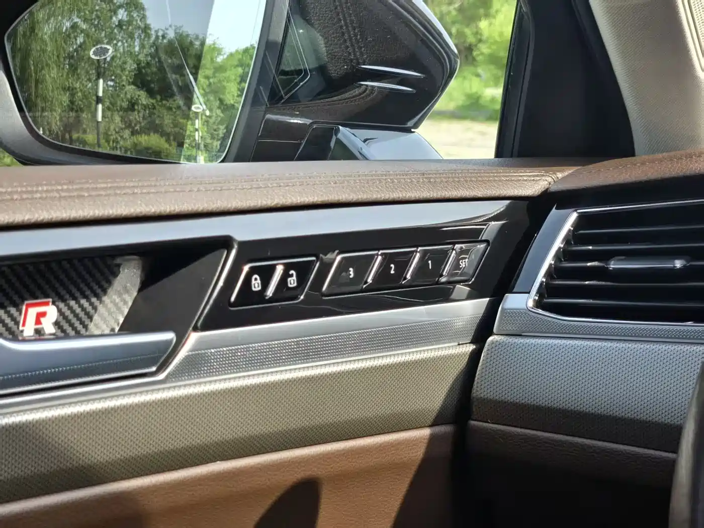Volkswagen Phideon 2021 380TSI Luxury Edition фото 14