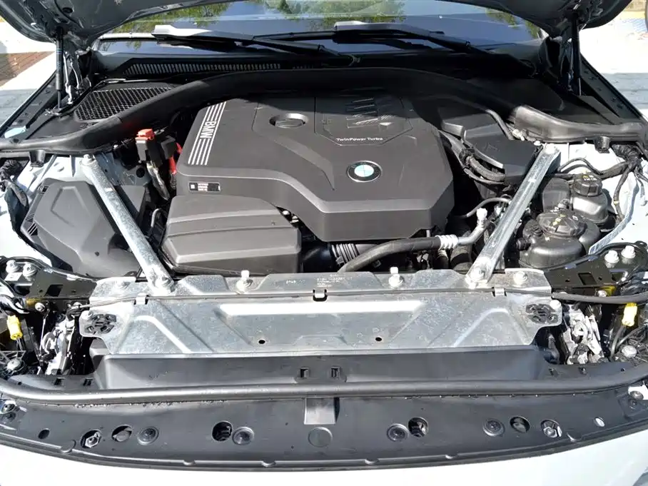 صورة 6 - BMW 4 Series