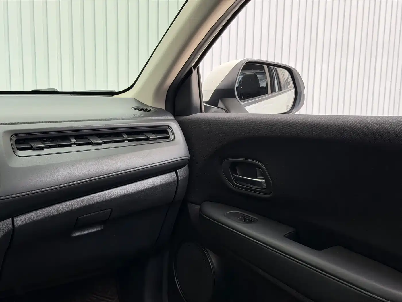 Honda Vezel 2017 2017 1.8L CVT 2WD Pioneer