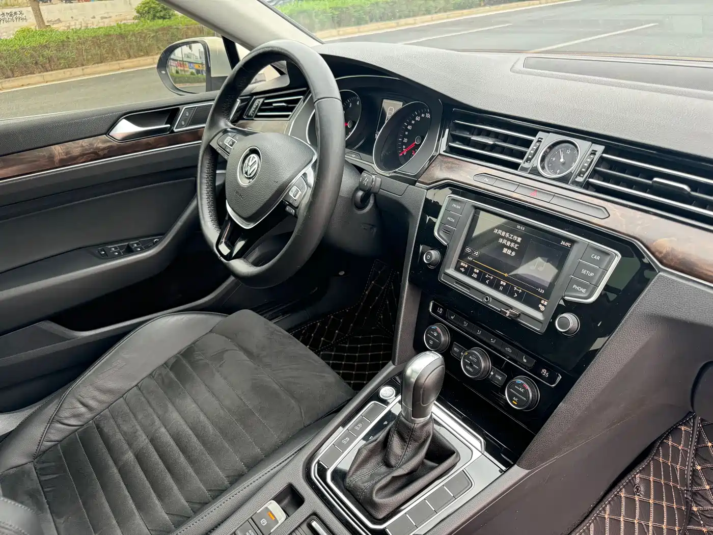 Volkswagen Magotan 2017 380TSI DSG Luxury фото 11