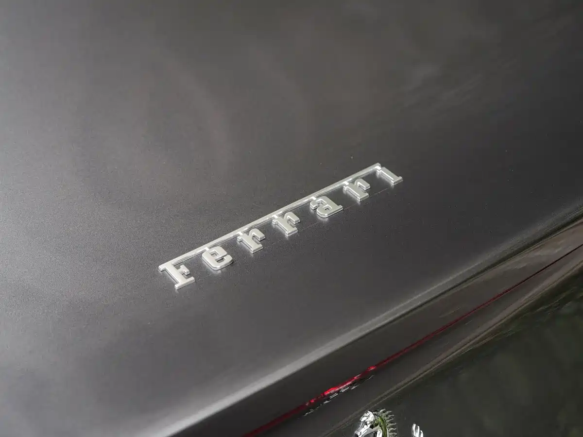 Ferrari 812 2021 2020 6.5L GTS