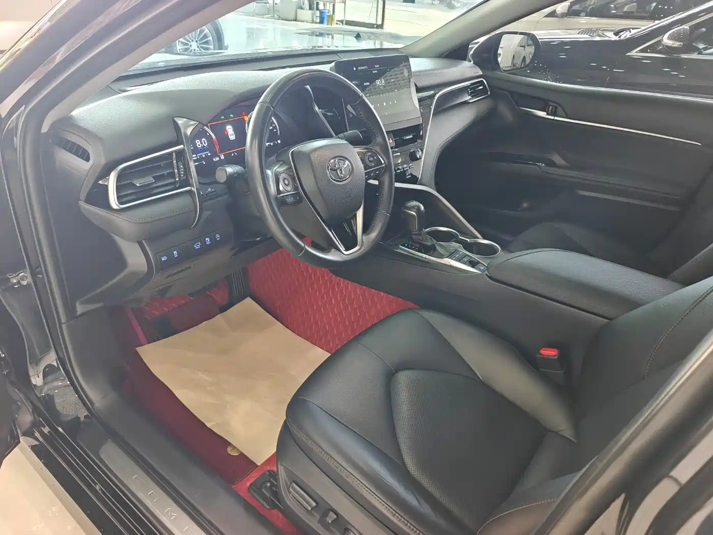 Toyota Camry 2021 2.5G Luxury Edition фото 9