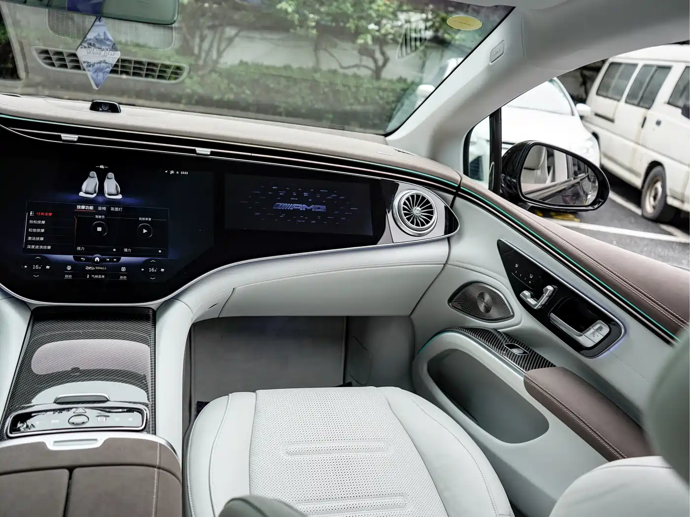 Mercedes-Benz EQS AMG 2023 AMG EQS 53 4MATIC+ фото 14
