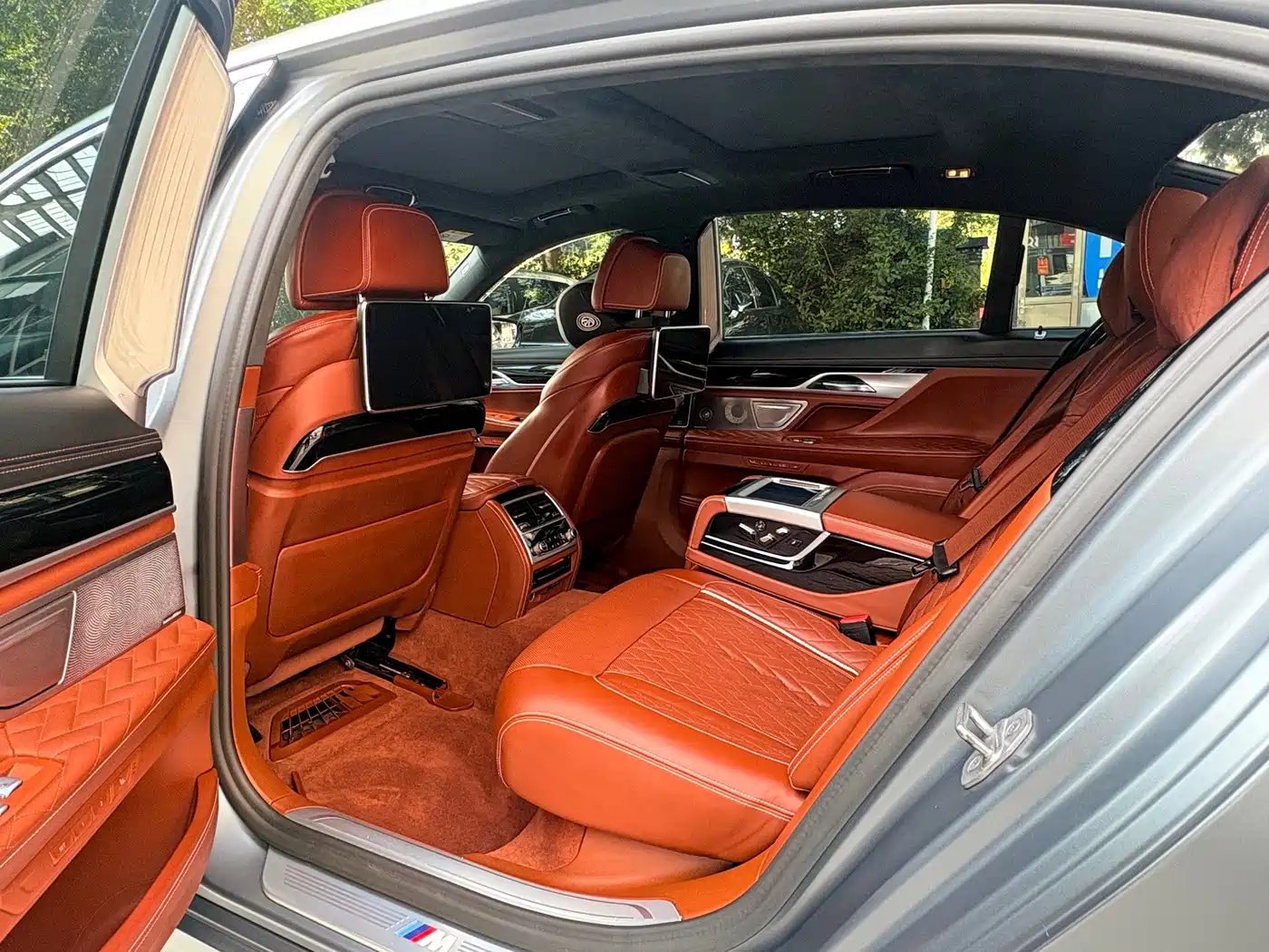 Photo 8 - BMW 7 Series