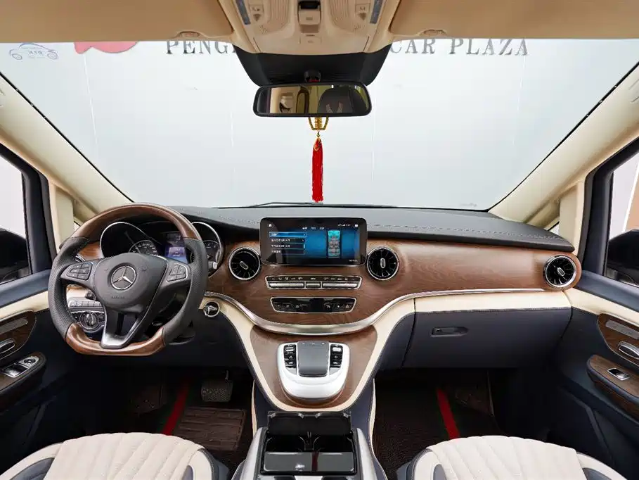 Mercedes-Benz V-Class 2022 V 260 L Long Wheelbase Luxury Edition фото 14