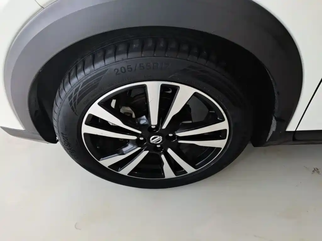 Фото 23 - Nissan Kicks