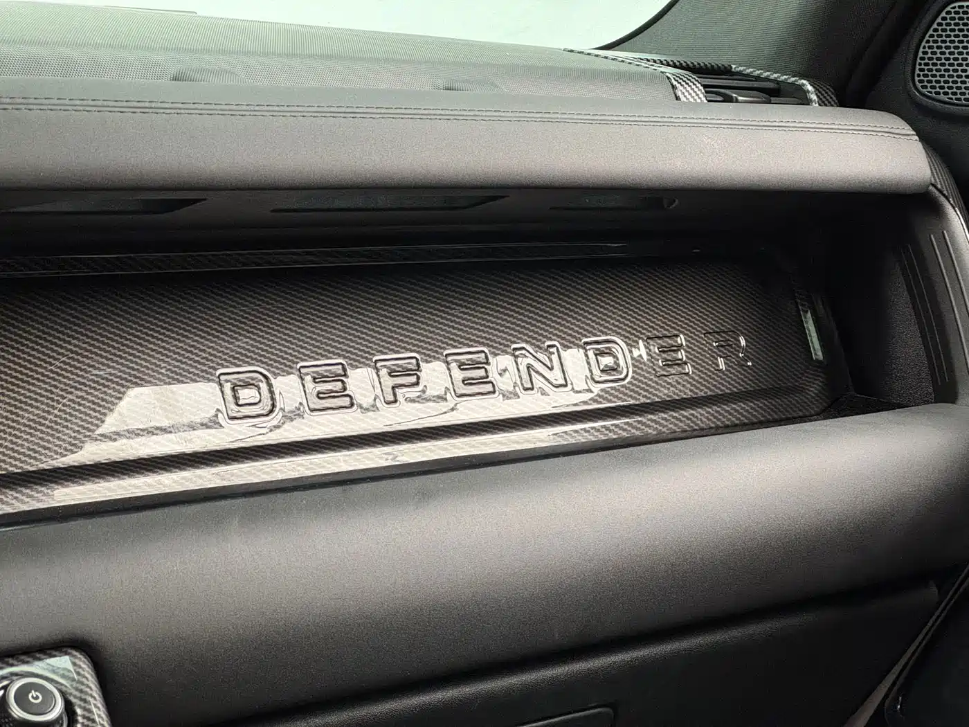 Land Rover Defender 2025 2025 110 3.0T P400 -Dynamic HSE