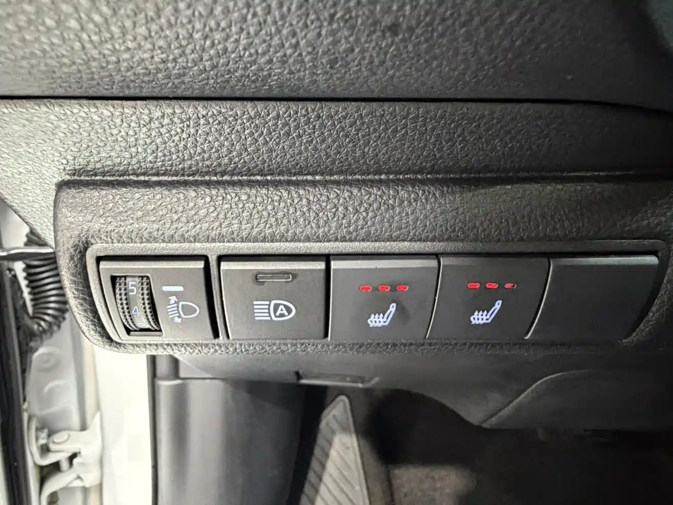 Toyota Corolla 2023 1.2T Elite Edition фото 17