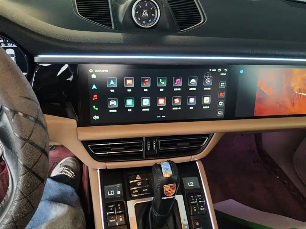 Porsche Macan 2018 Macan 2.0T фото 20