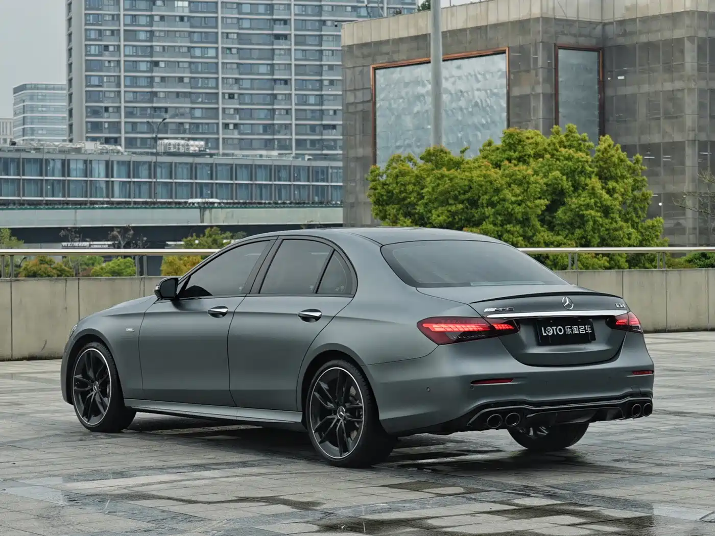 MERCEDES-BENZ E CLASS AMG